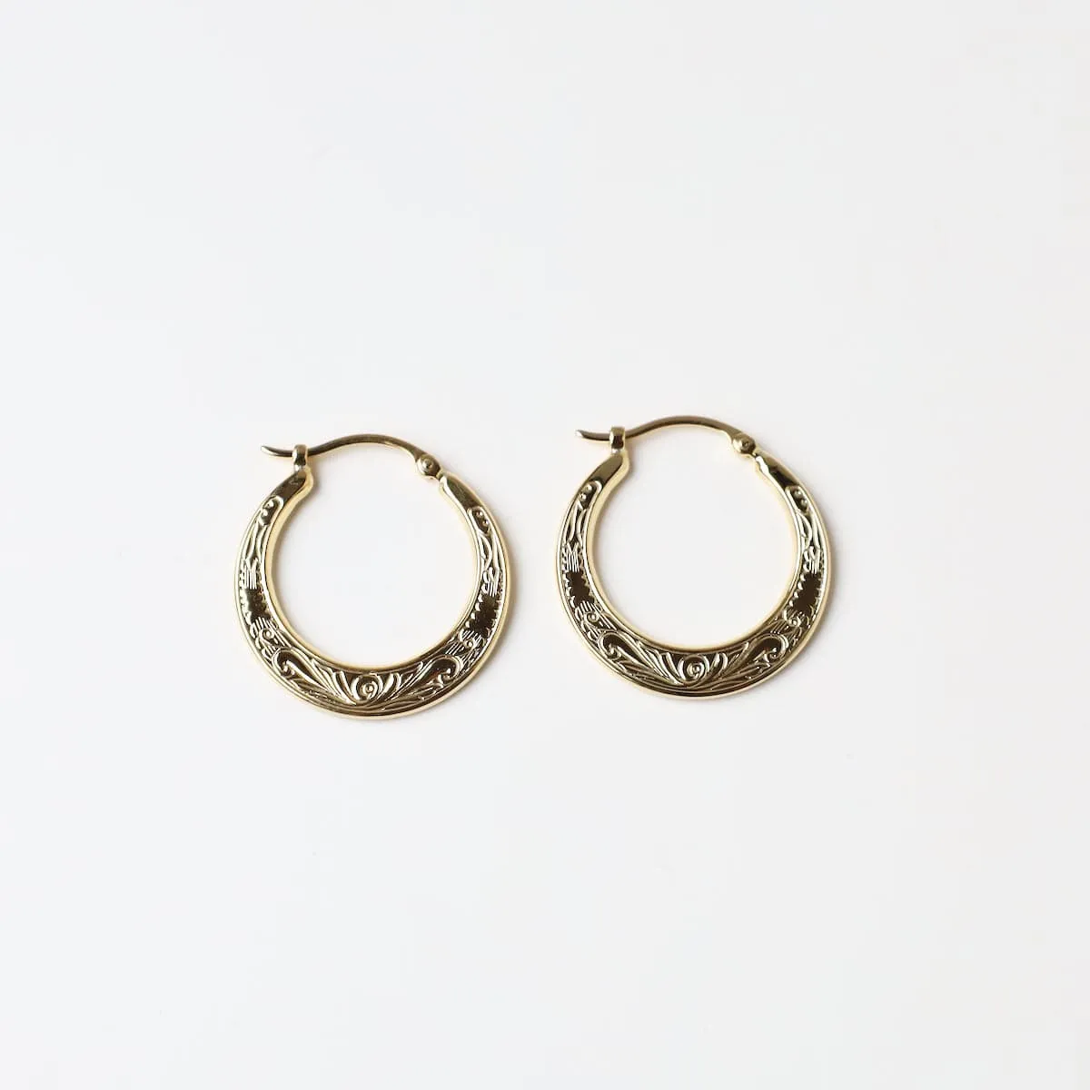 14k Embosed Flat Shell Hoops