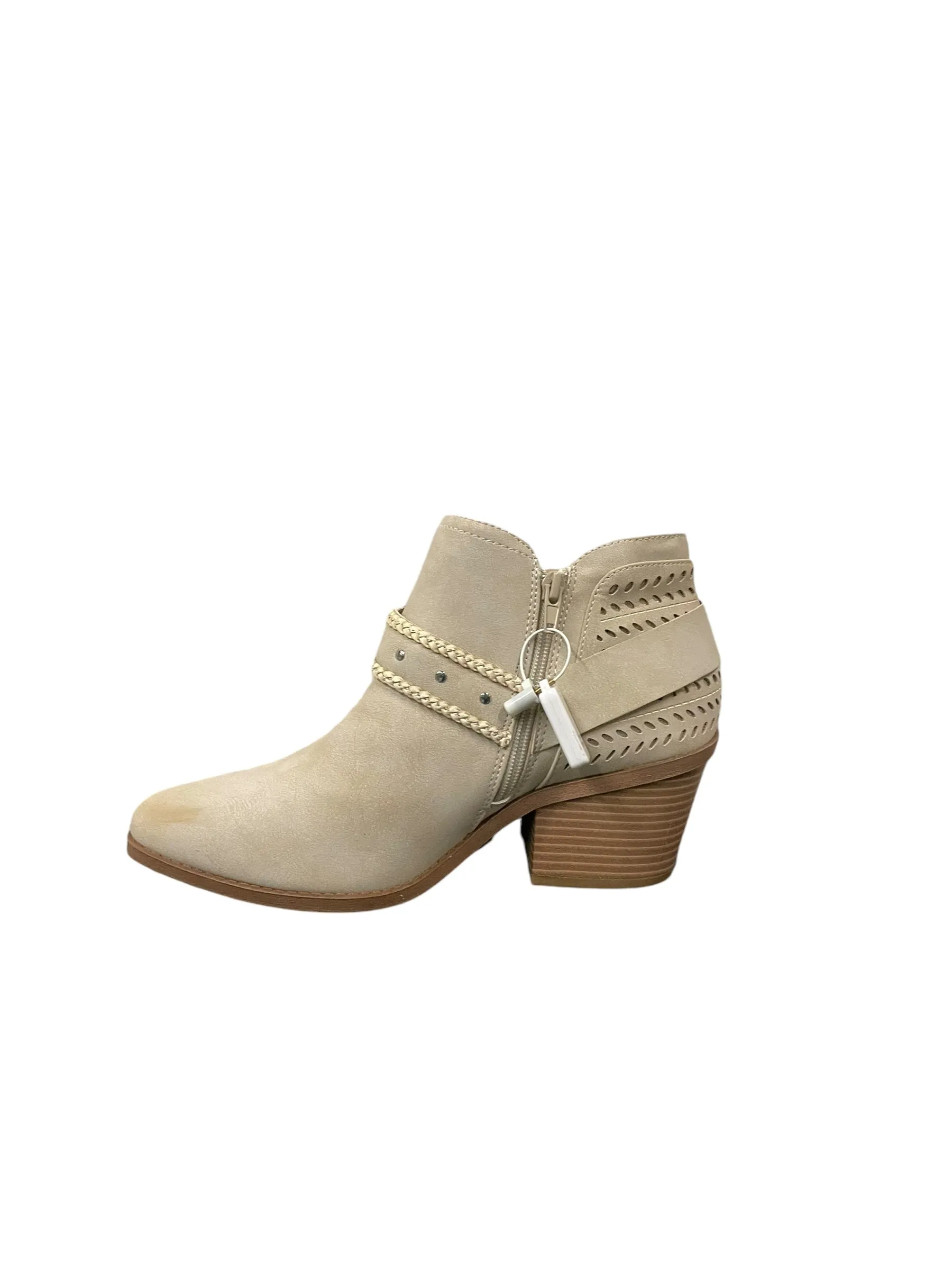 Boots Ankle Heels By Jelly Pop In Beige, Size: 9.5