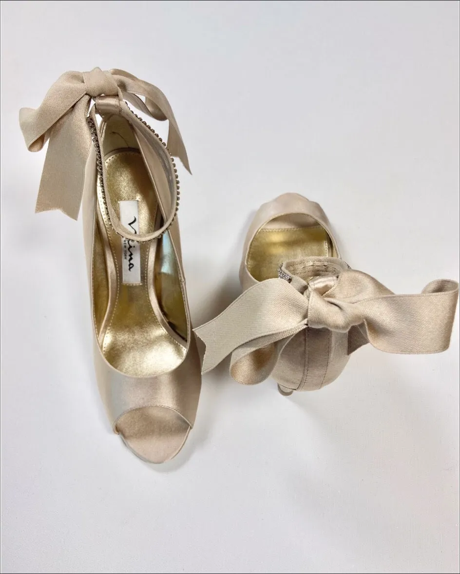 CHAMPAGNE SATIN WEDGE