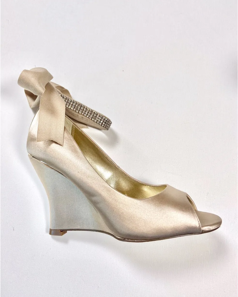 CHAMPAGNE SATIN WEDGE