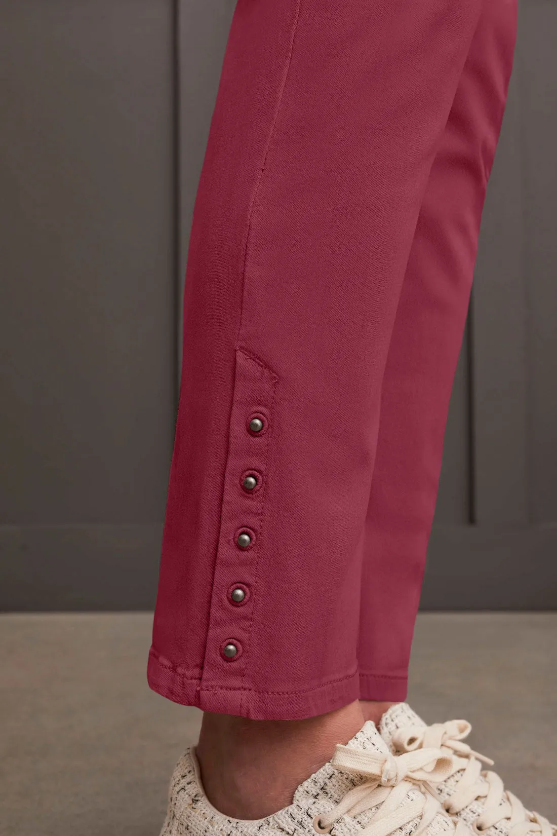 COMFORT STRETCH PULL-ON ANKLE PANT-Bordeaux