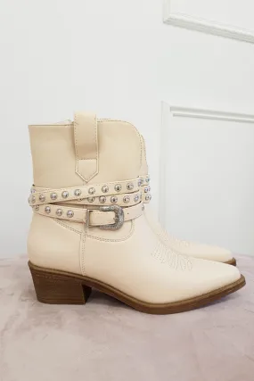 Elvie Ankle Boots | Cream