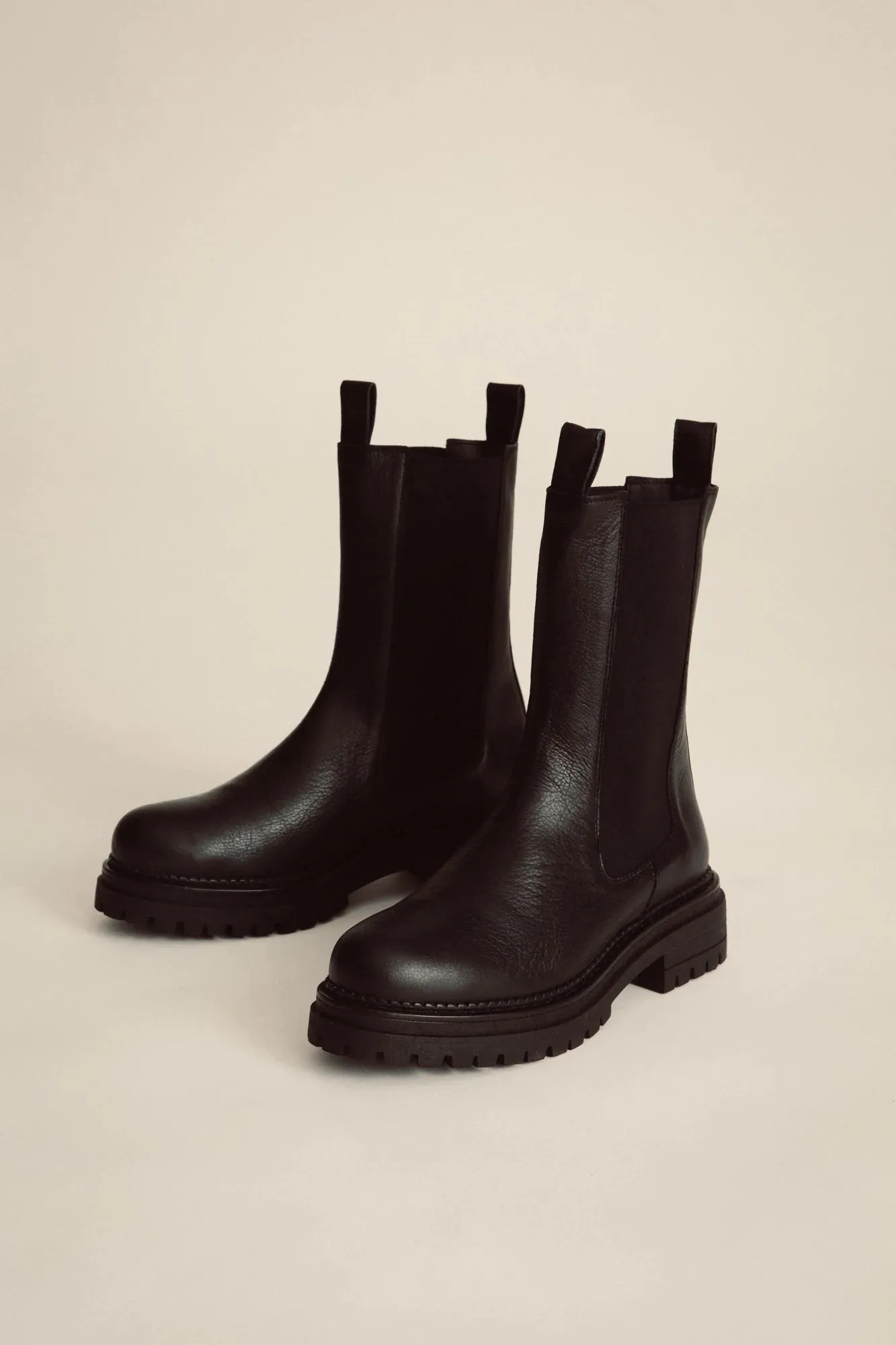 JUTELAUNE Chelsea high boots black women