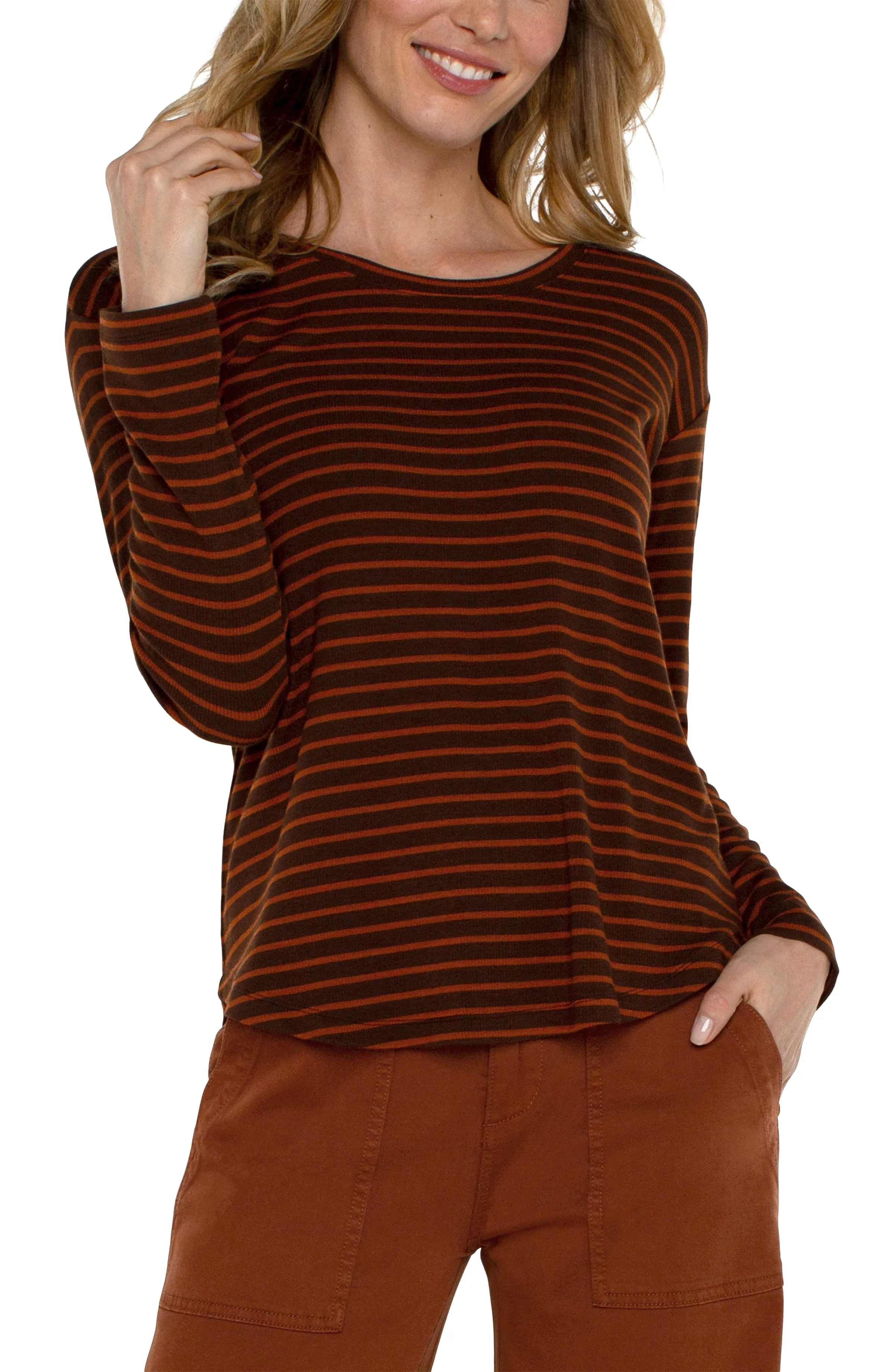 LONG SLEEVE SCOOP NECK TOP