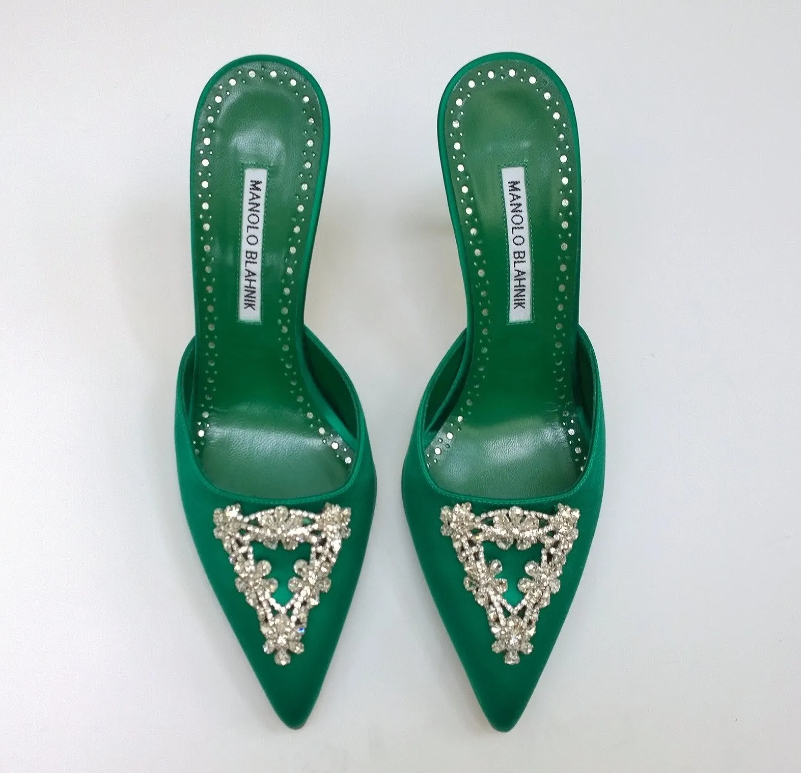 Manolo Blahnik Namutri 90 Emerald Green Satin Mules Rhinestone Buckle Heels