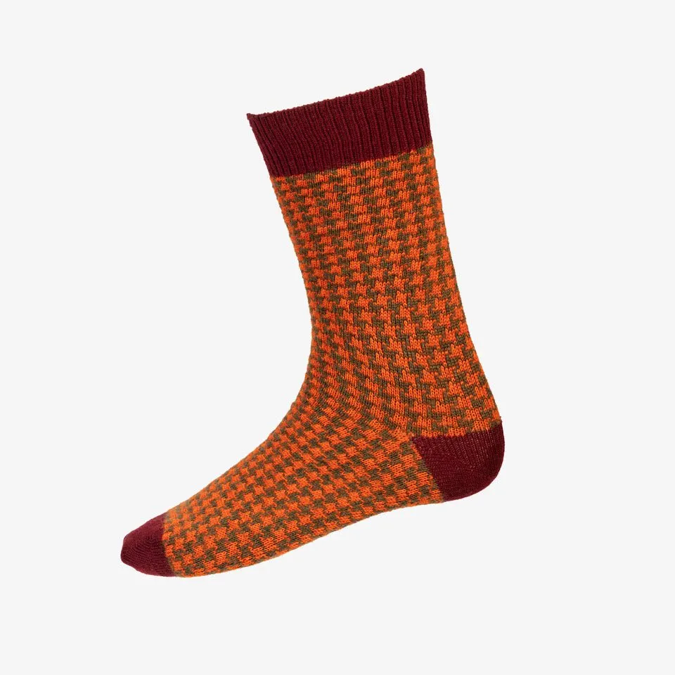 Men's Houndstooth Casual Socks - Burgundy